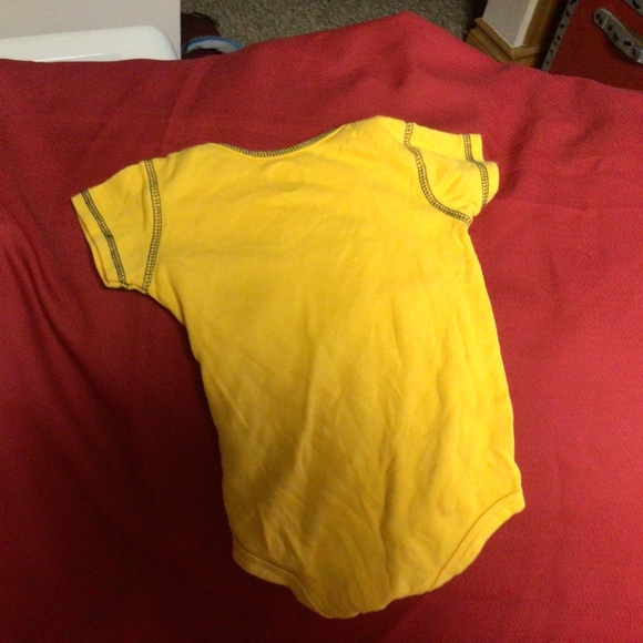 NHL PITTSBURGH PENGUINS onesie - Picture 2 of 2